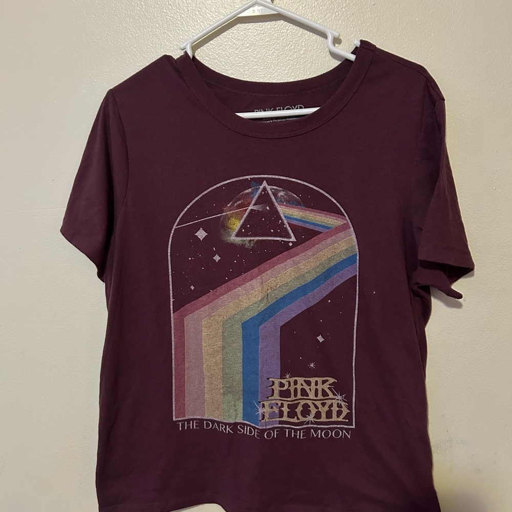 Pink Floyd tee *LARGE*